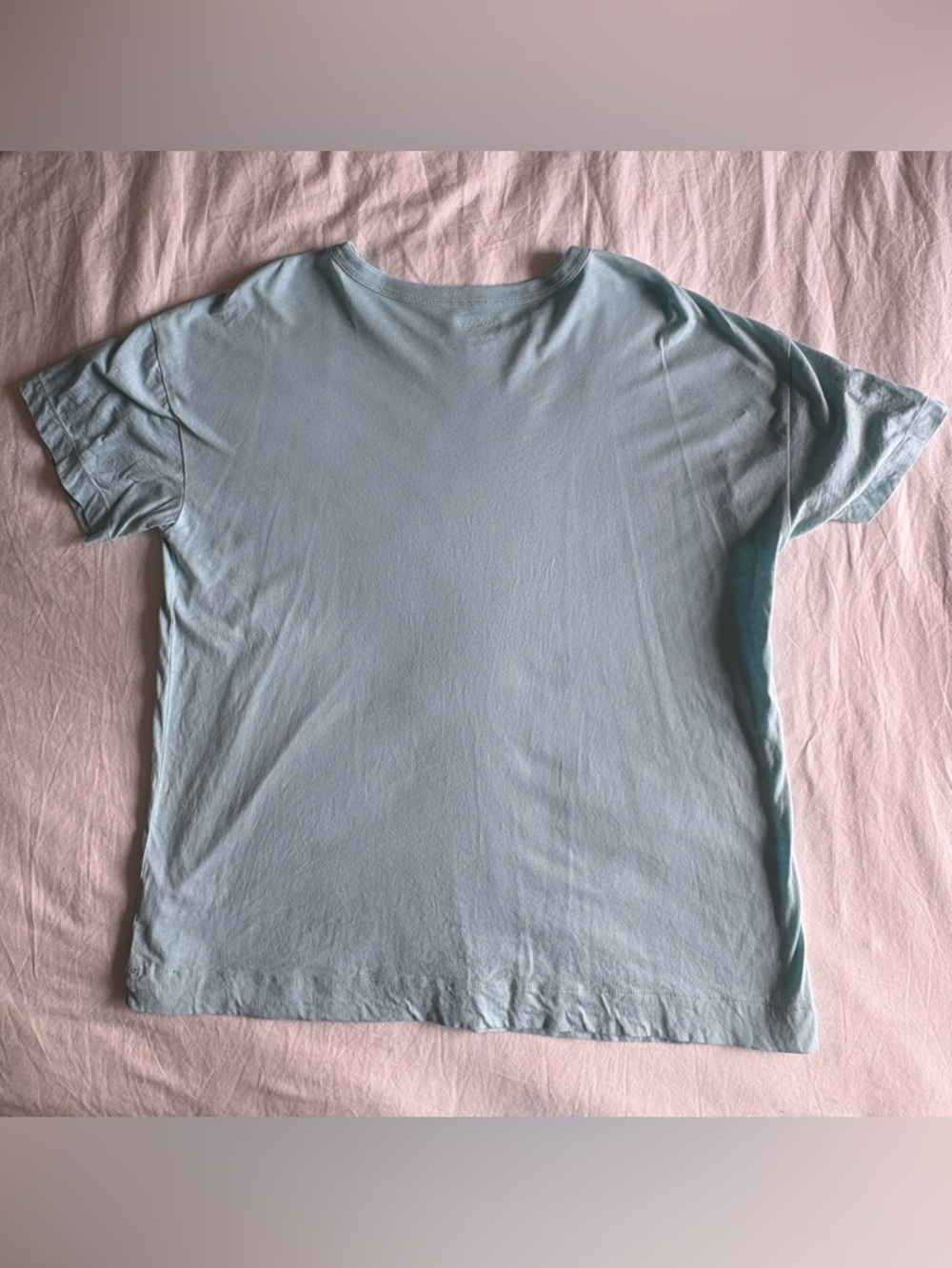 Old Navy Women’s Oversized Tee size M - Picture 2 of 3